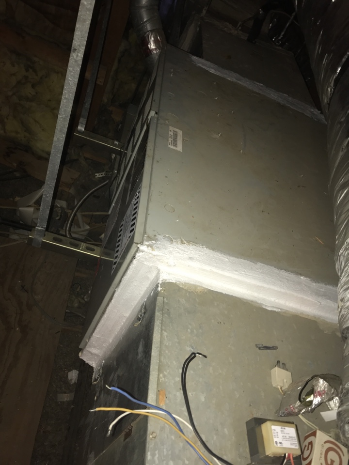 Ceiling up a unit Ceiling up a unit