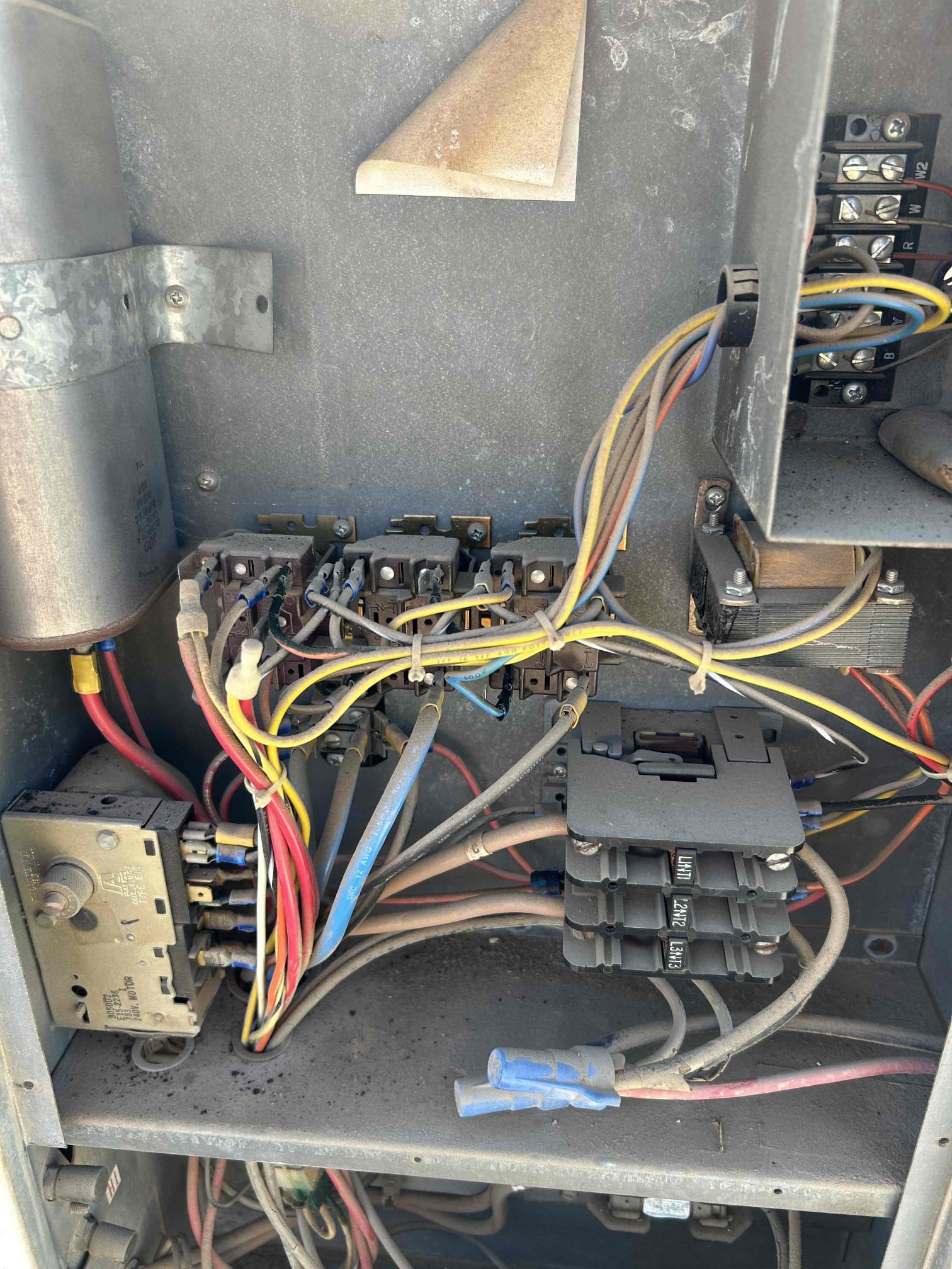 Arrived to job
Checked system
Multiple issues with unit
System from 2002
See service checklist for details