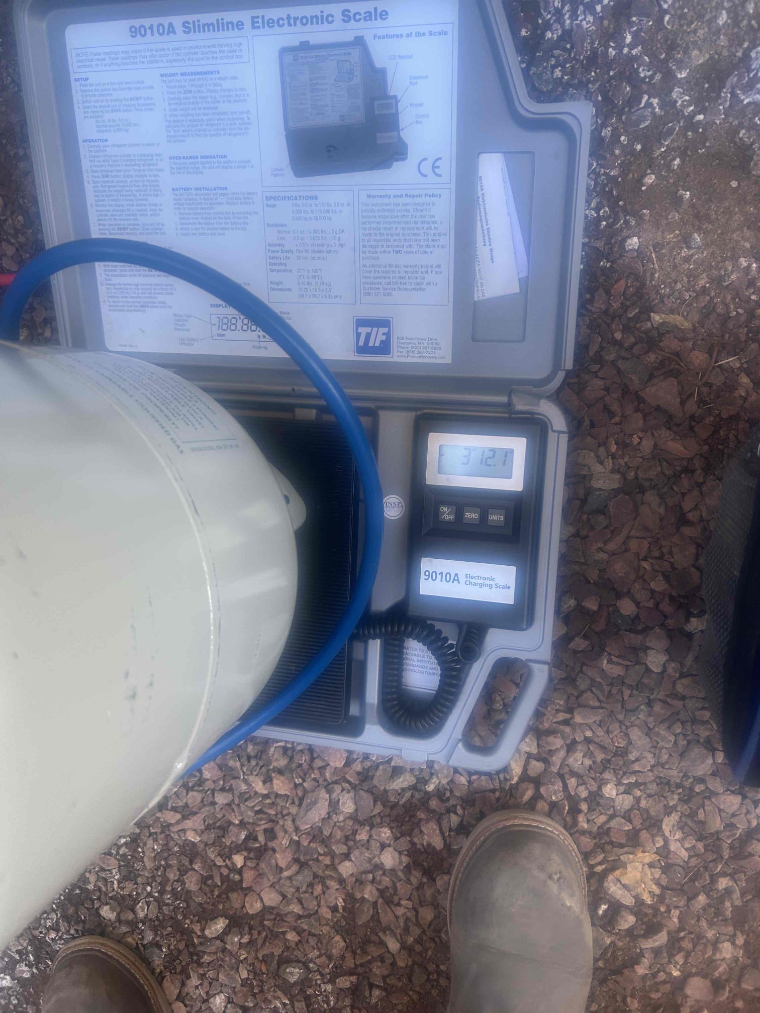 Basic Refrigerant Leak Search
Complete a visual inspection of system to check for signs of oil around common leak points
This does not include nitrogen pressure test, this is only for a basic leak test using bubbles
Non Members: 90 day parts + labor warranty on all repairs
Cool home members: 2 year parts + labor warranty on all repairs

No leak found at this time. Added refrigerant, 9lbs of r410a to specs.