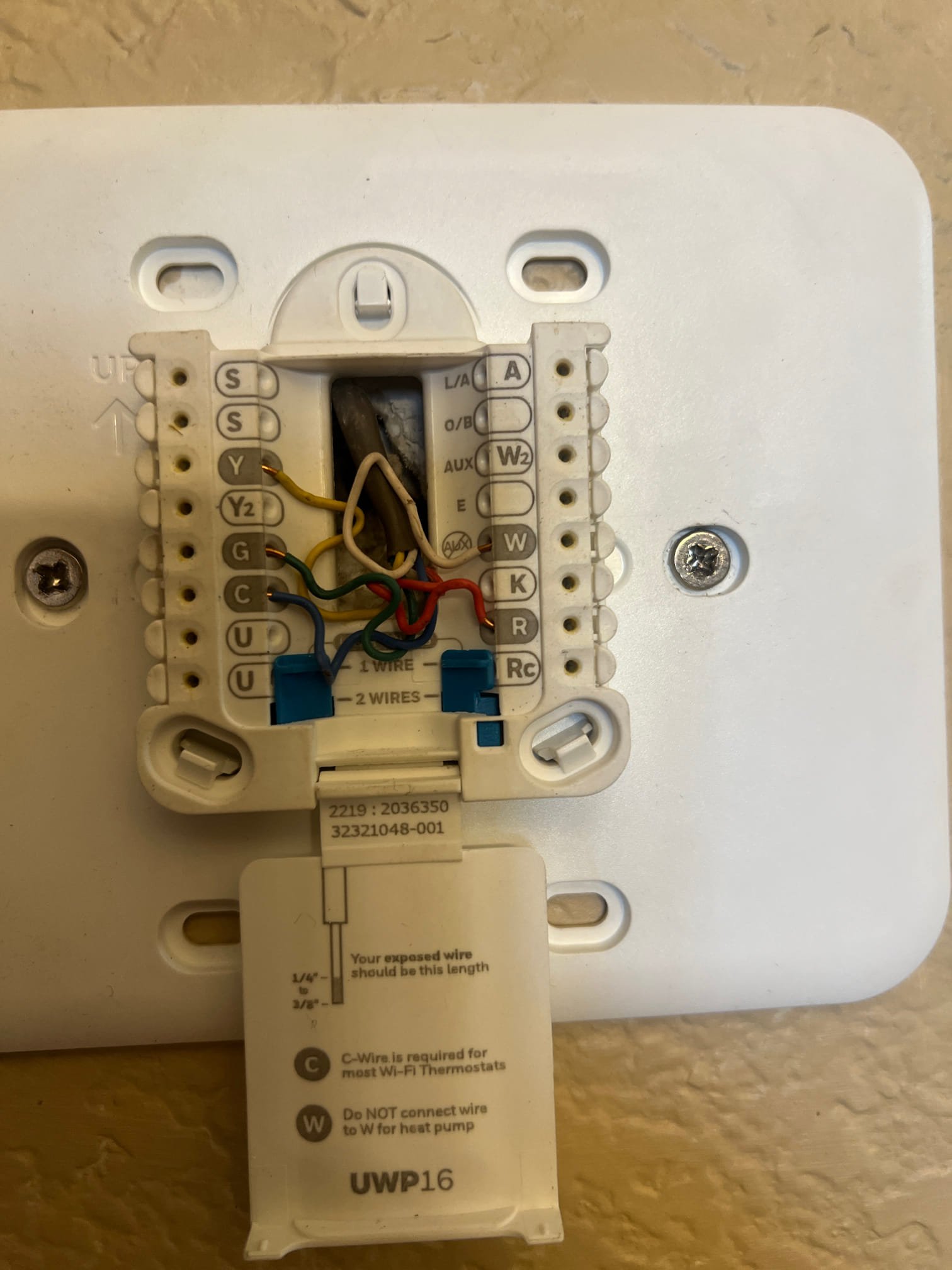 The unit was wired improperly at the thermostat. The conversation line was clogged. I wired the thermostat properly and cleared the condensate line. The units operating properly.