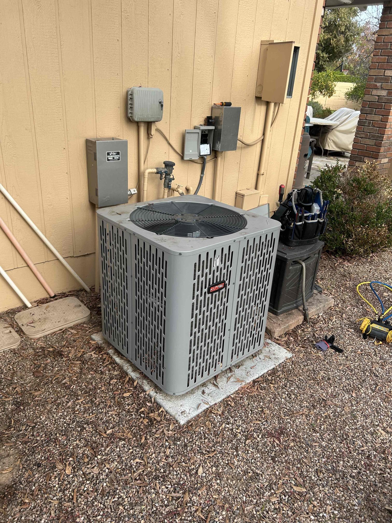 Compressor failure, need to order for repair. Unit down is to the casita. Run Tru equipment.