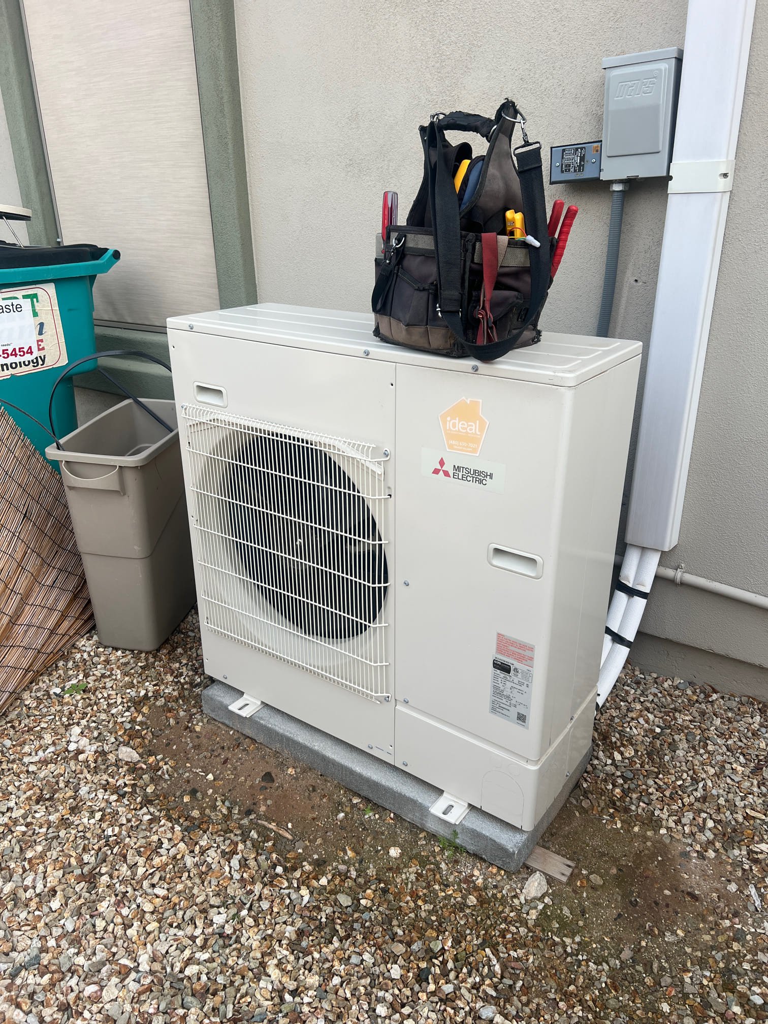 Thermostat interface has failed. It is receiving signal from the thermostat, but it’s not commanding the unit to run. Need to return and replace thermostat interface.