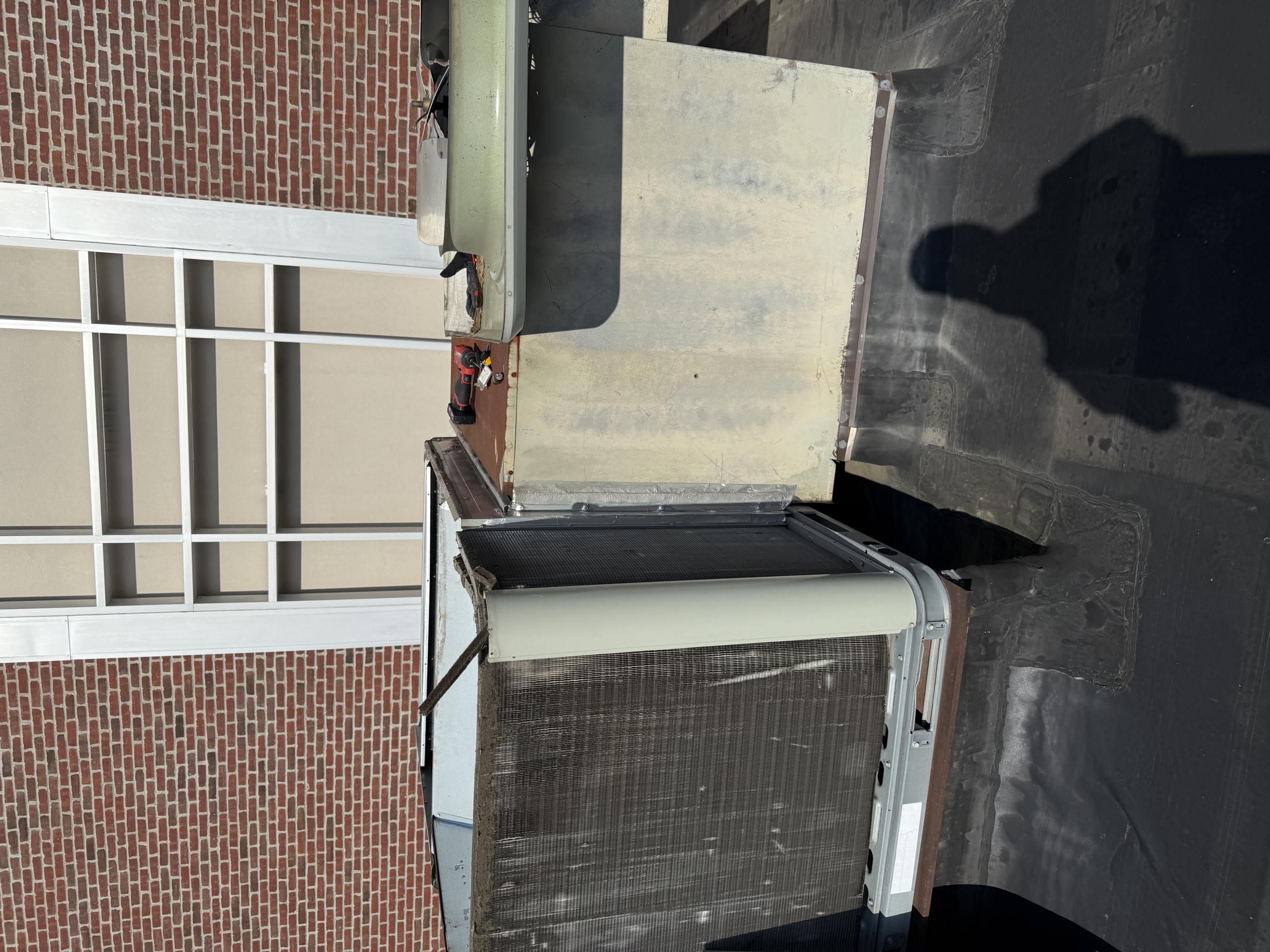 One housing, one shaft, one wheel, two bearings, two bearing brackets, onewheel shaft pulley, one key mount