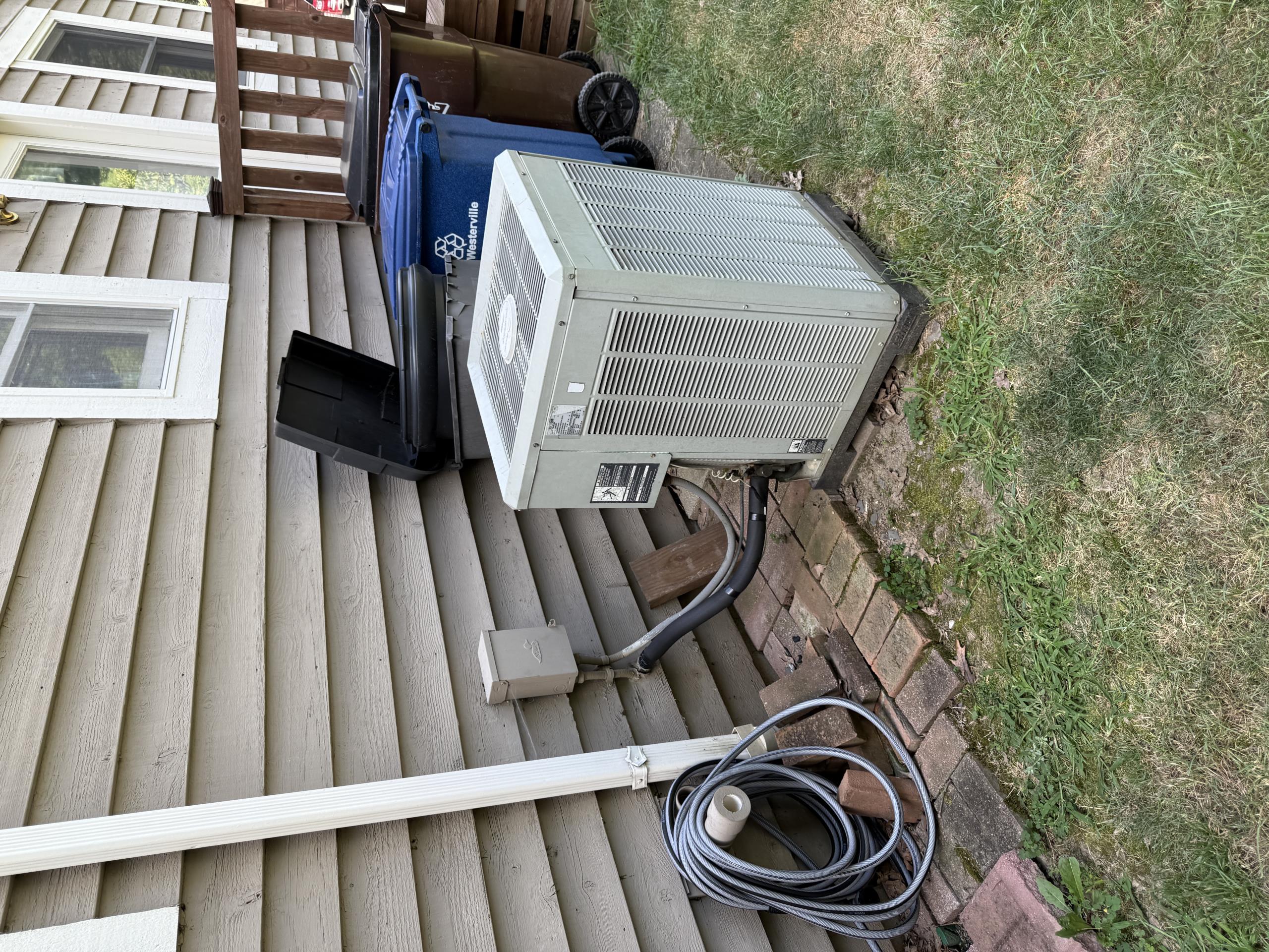 Diagnosed low refrigerant
Requested top off with sealant

Also requests quote to replace