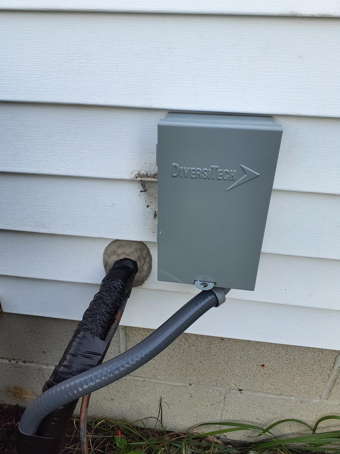
SOLD: 10/07/2025 7:41:13 PM - Option 2

Install New Bryant HVAC System 
Bryant Preferred 96 2-Stage Gas Furnace
Model #: 927TA48060V17A-A
Serial #:4025A44017
60,000 BTU's - 96% AFUE
Bryant Single-Stage Air Conditioner
Model #: GA5SAN54200WABAG
Serial #: 3425G12454
Ton - 15 SEER2
Coil: CVAVA4217XMAEAAA
Serial #: 1425J46633
 
Installation:
* Honeywell T6 Pro Thermostat
* Aprilaire 1210 (20X25) Media Air Cleaner
* New PVC furnace vents. Level 2
* Reconnect to existing gas line and high voltage electric
* Transition to existing supply and return ductwork
* Start up and commission new system

Warranty:
20 Year Bryant manufacturers Heat Exchanger Warranty (Annual maintenance must be performed)
10 Year Bryant manufacturers Parts & Compressor Warranty (Annual maintenance must be performed)
2 Year Westin Air Labor Warranty (Annual maintenance must be performed)
