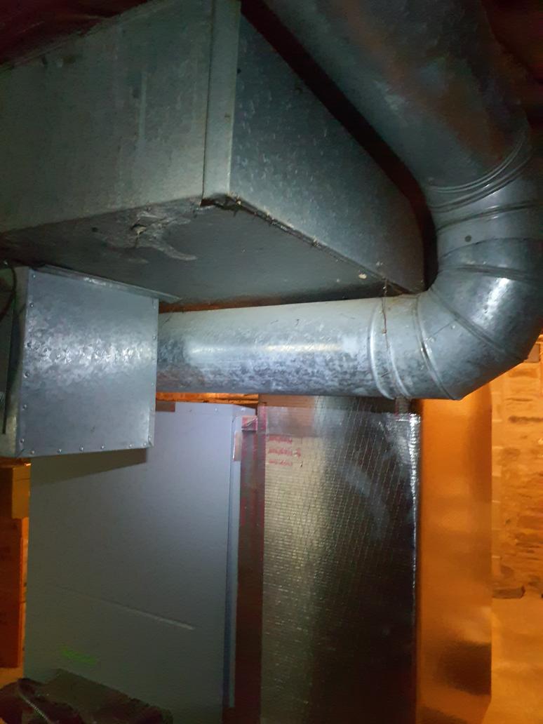 Remove and replace OEM compressor. 
Part number 34p642-01
Recover refrigerant and pressure test system 
Perform vacuum on system and perform leak down. 
Charge system to spec with r-410a
Test run system and verify no concerns post repairs. 