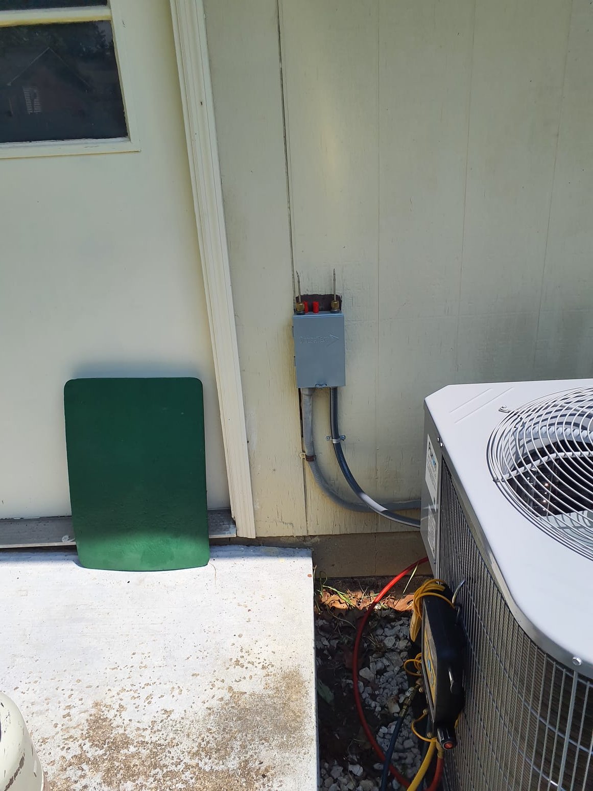 SOLD: 07/06/2026 10:25:01 AM - Option 1- AC and Coil
Install:
Bryant Single-Stage Air Conditioner-30,000 BTUs ,14 SEER2
Model# GA4SAN53000N
Serial#2426X65884
Bryant Indoor Unit (Coil)
Model# CVAVA3017XMA
Serial#2126J56669 

Installation:
Basic Install Kit
Plenum transition 
40 Ft Copper lineset

Warranty:
10 Year Parts Warranty  
2 Year Labor Warranty (Annual maintenance must be performed)  
10 Year Compressor Warranty
