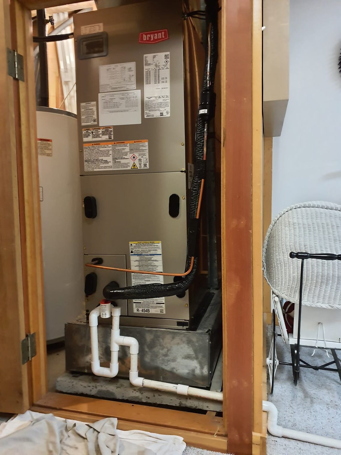 
Install new Bryant HVAC system

Equipment: Bryant Heat Pump and Air Handler
Air Handler- FJ5ANXB30L00, 2.5 ton, FJ5A Puron AdvanceTM Legacy Series Fan Coil
Heat Pump- GH5SAN53000A, 2.5 ton, 14.3 SEER2 Single-Stage Heat Pump with Puron Advance Refrigerant, R-454B, 2.5 Ton, 208/230V, 1 Phase
Coil- Matching cased coil
*Honeywell thermostat- P200

Installation:
*Reconnect to existing high voltage electric
*Transition to existing supply and return ductwork
*Flush existing line set
*New electrical disconnect and whip 
*Re-use existing filter rack
*Re-use existing humidifier
*Start up and commission the new system
*Remove and recycle old system 

Warranty:
10 Year Bryant manufacturers parts warranty (Annual maintenance must be performed)
2 Year Westin Air labor warranty (Annual maintenance must be performed)


