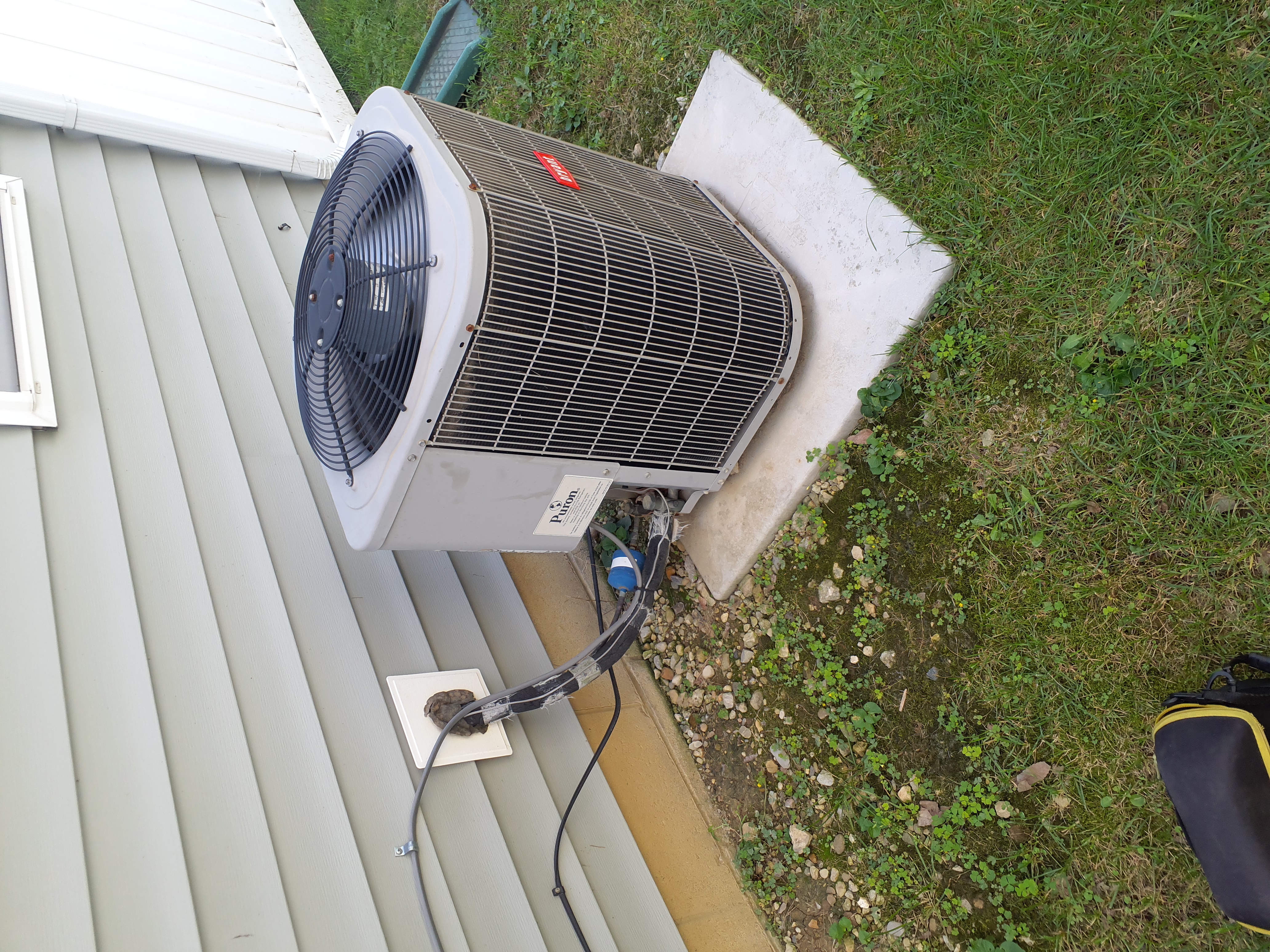 Estimate request<br>60k 90% B width<br>2.5T<br>2" Intake and exhaust need replaced... goes thru attic to roof to a bazooka <br>signs of water leaks and its cellular core<br><br>50gal electric water tank<br>