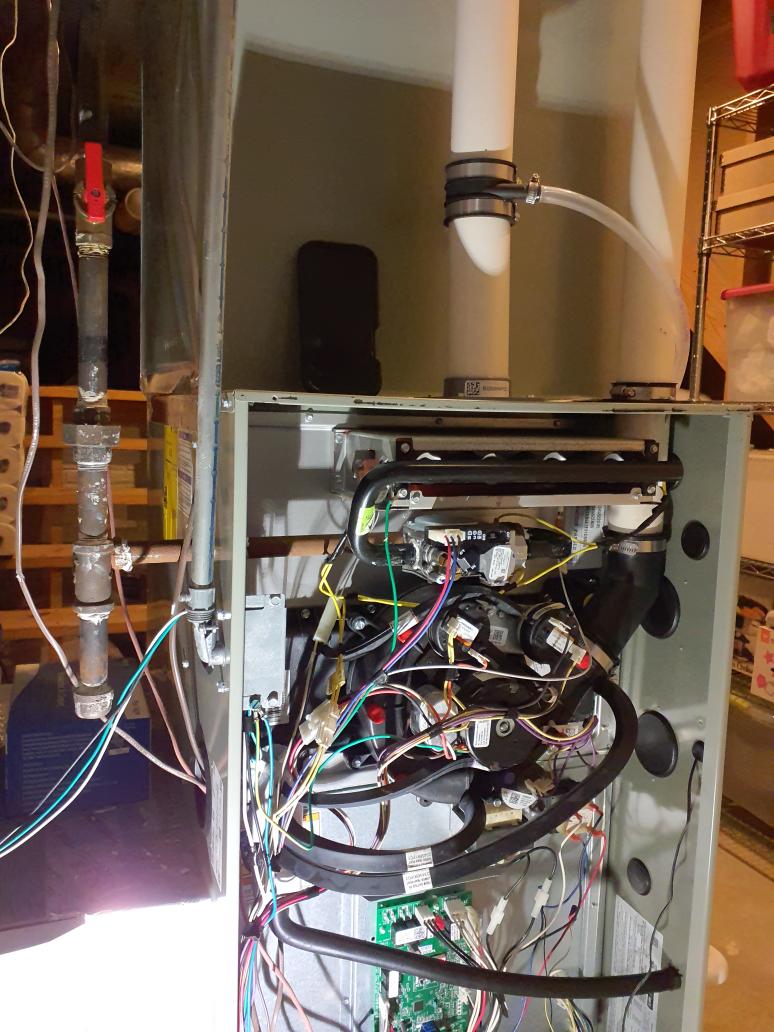
Replace 2 stage gas valve on a Trane S9V2 furnace