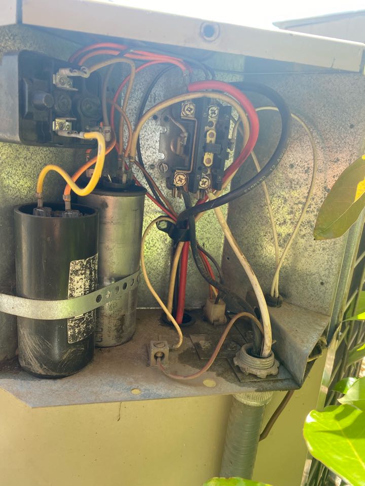 Chico, CA - Performed cooling maintenance on outdoor condenser, washed out filters and outdoor coil. Checked amperages on compressor and fan motor. Checked capacitor as well and ensured properly voltages. Checked temperature split and thermostat functionality. System cooling and operational at time of maintenance. Serviced unit at 123 Henshaw Kentwood mobile homes in Chico, CA Chico, CA - Performed cooling maintenance on outdoor condenser, washed out filters and outdoor coil. Checked amperages on compressor and fan motor. Checked capacitor as well and ensured properly voltages. Checked temperature split and thermostat functionality. System cooling and operational at time of maintenance. Serviced unit at 123 Henshaw Kentwood mobile homes in Chico, CA