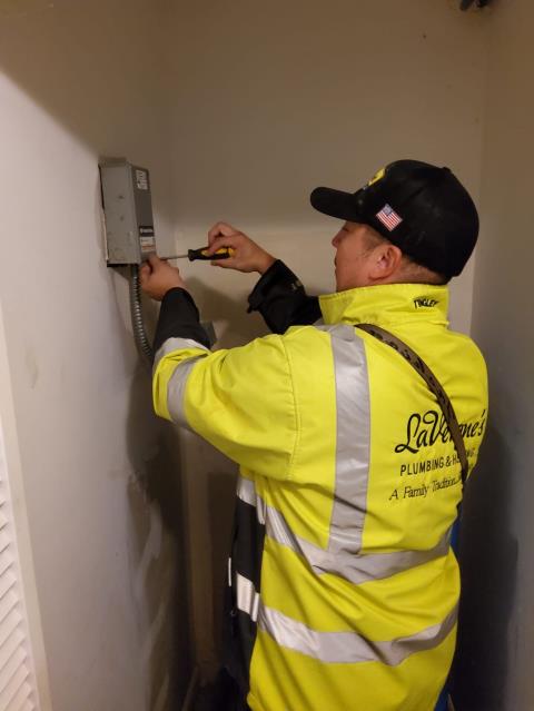 Sedro-Woolley, WA - Well pump and pressure system repair. Restoring low PSI and upgrading the control box. 