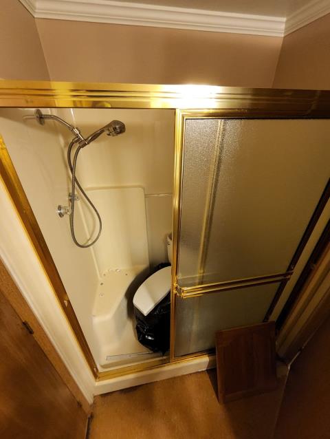 Anacortes, WA - 	Leak coming from the shower