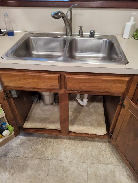 Bellingham, WA - Kitchen faucet repair. 