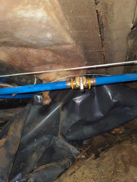Custer, WA - Cold water line leak repair. Pex water line with pro press tools!