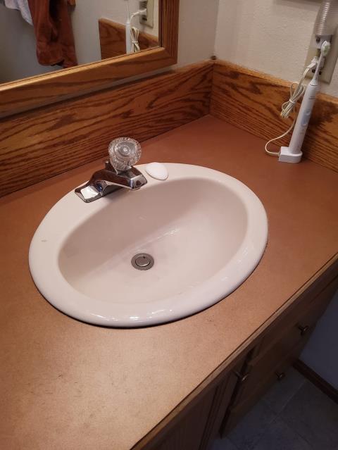 La Conner, WA - Bathroom and kitchen sink leak repair