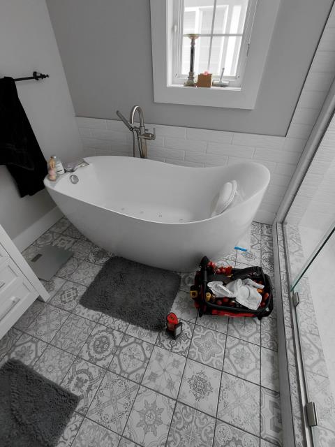 Blaine, WA - If your faucet is only giving lukewarm water or no hot water at all, don’t ignore it, it could indicate a larger plumbing issue.

LaVergne Plumbing & Heating is nearby and ready to help!