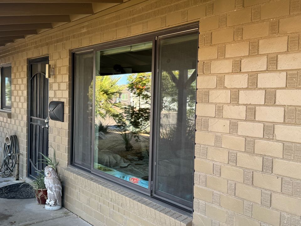 Omaha, NE - Old town Scottsdale home ready for clean windows inside and out