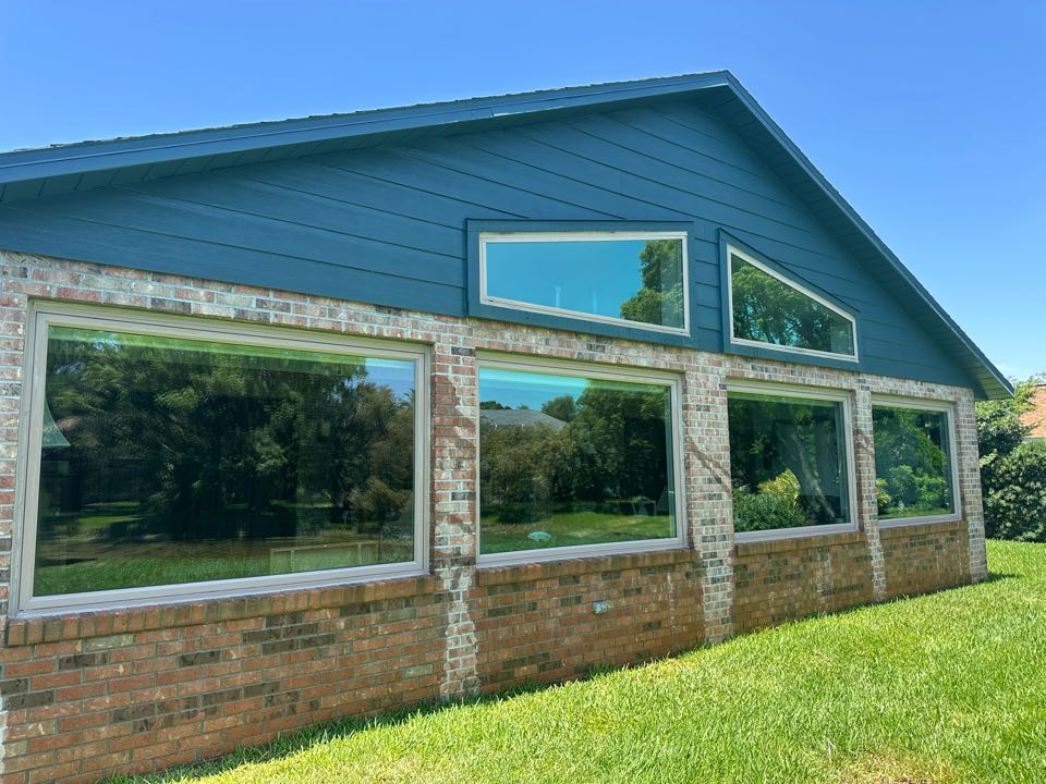 Ormond Beach, FL - Polished &amp; cleaned these windows✨
