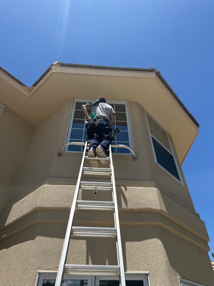 Albuquerque, NM - Gutter cleaning and window cleaning done for this new customer. 