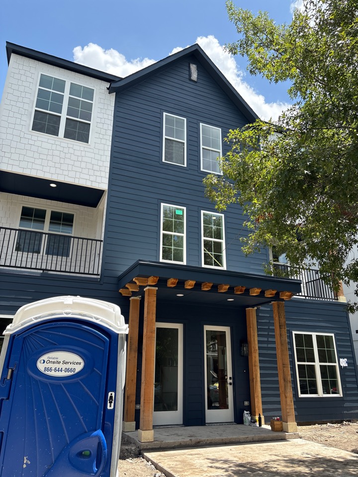 Fort Worth, TX - Just finished a professional post-construction window cleaning for a duplex in Westcliff—streak-free interior and exterior glass for a spotless, move-in ready finish.