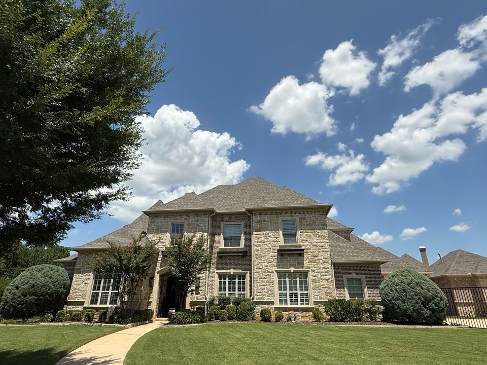Southlake, TX - Completed a beautiful home in Southampton Texas for inside and outside windows along with pressure washing