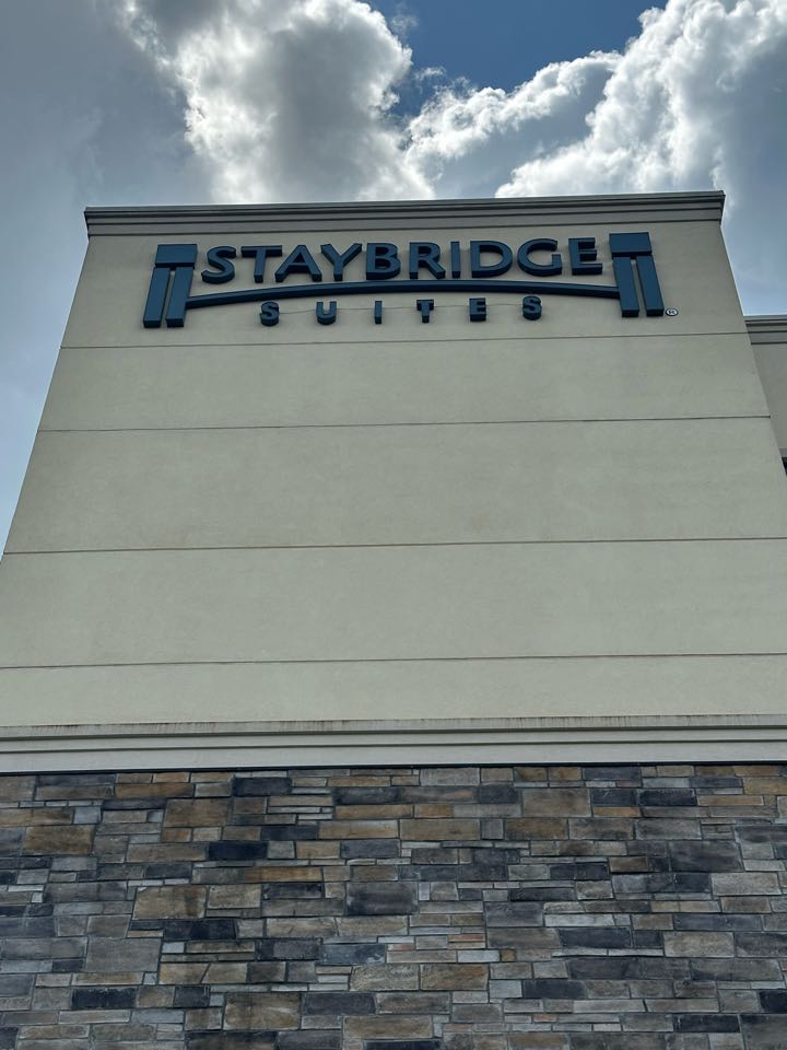 Franklin, TN - It&#39;s been a great day to power wash with a drone today at the Hyatt and Staybridge hotels off Mallory Lane!!