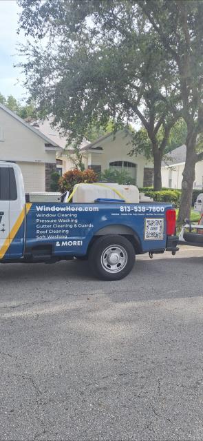 Tampa, FL - We Refreshed customers concrete /hardscape by removing dirt, mold, and mildew. Leaving it with a brand new look!