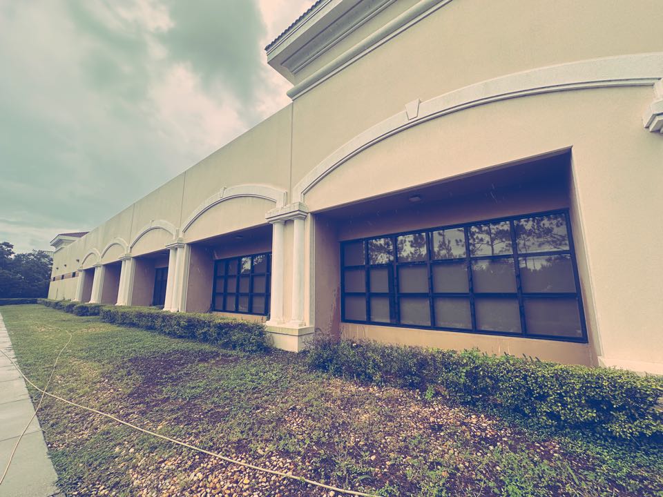 Ormond Beach, FL - Cleaned the outside windows 