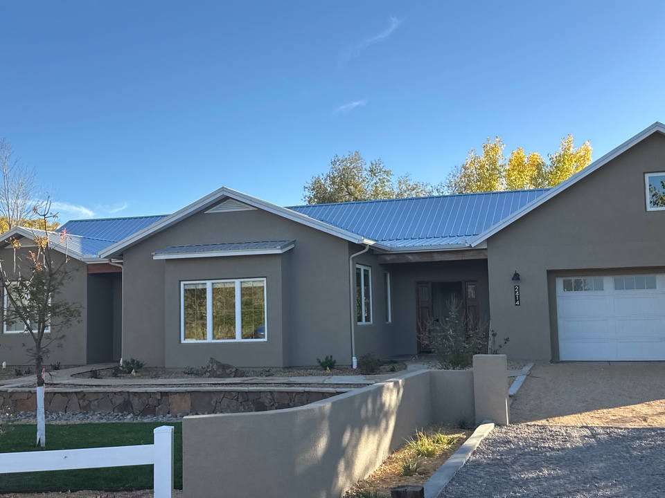Albuquerque, NM - Post construction window job completed. Took off everything but the glass and have a happy new customer! 