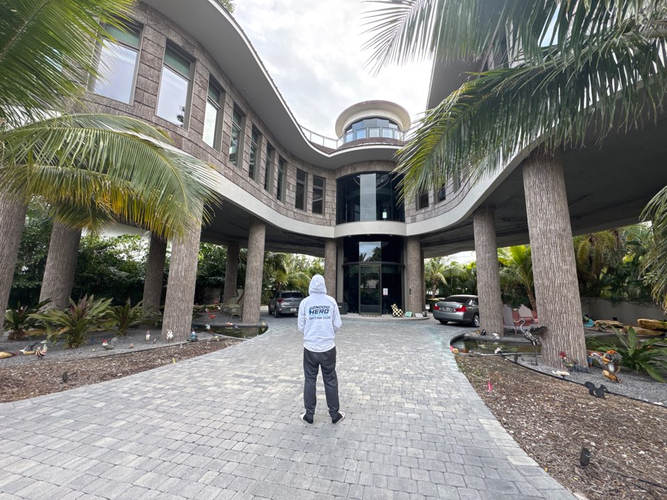 Sarasota, FL - Window cleaning quarter 9416662226