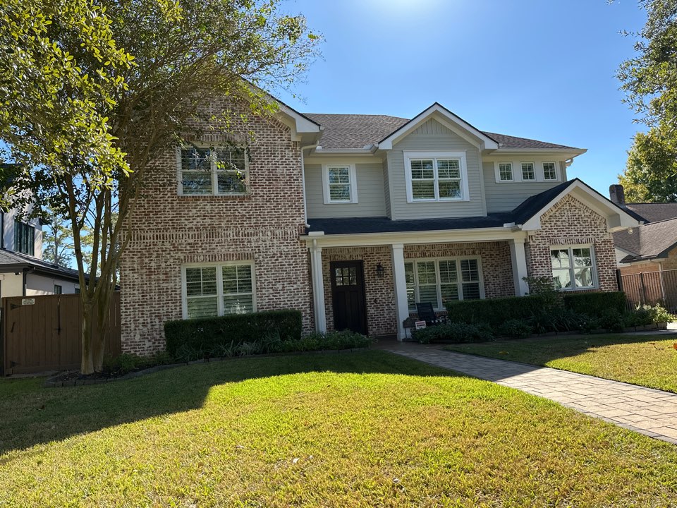 Houston, TX - Keeping it clean windows and flatwork