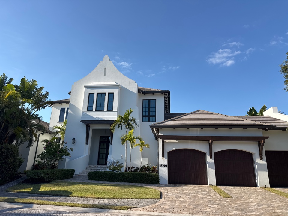 Sarasota, FL - Window cleaning  9416662226