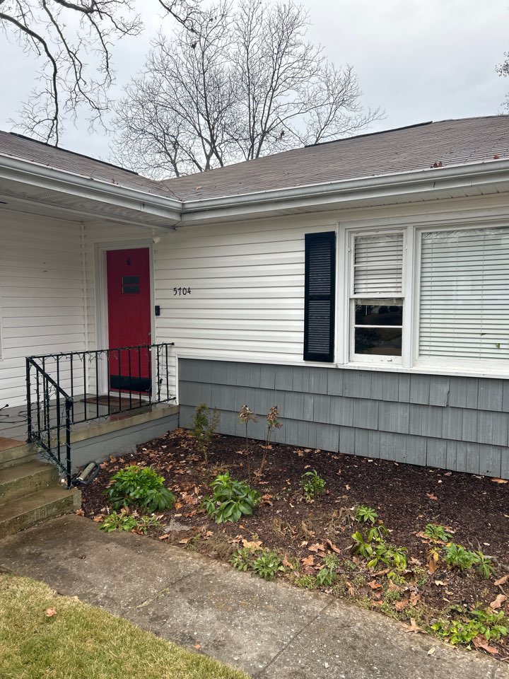 Birmingham, AL - Did a house wash and exterior windows here