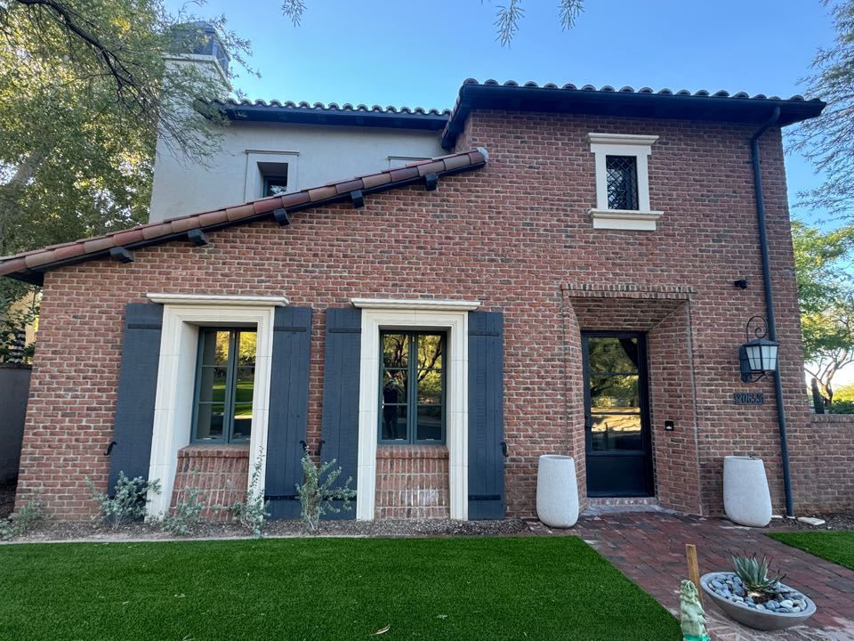 Scottsdale, AZ - Window cleaning in North Scottsdale in the Hawks Valley neighborhood