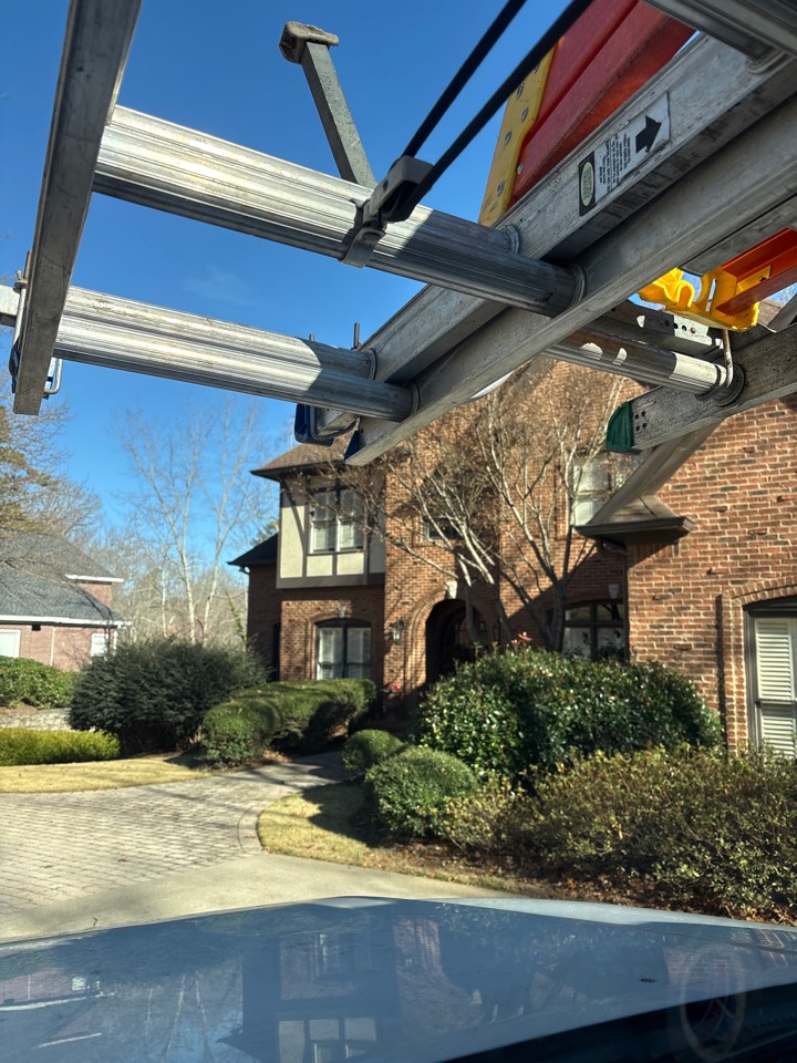 Birmingham, AL - Birmingham, AL doing a gutter leaf removal to help facilitate proper water flow and drainage.