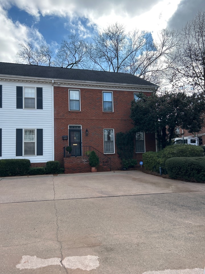 Birmingham, AL - Did a driveway pressure washing here