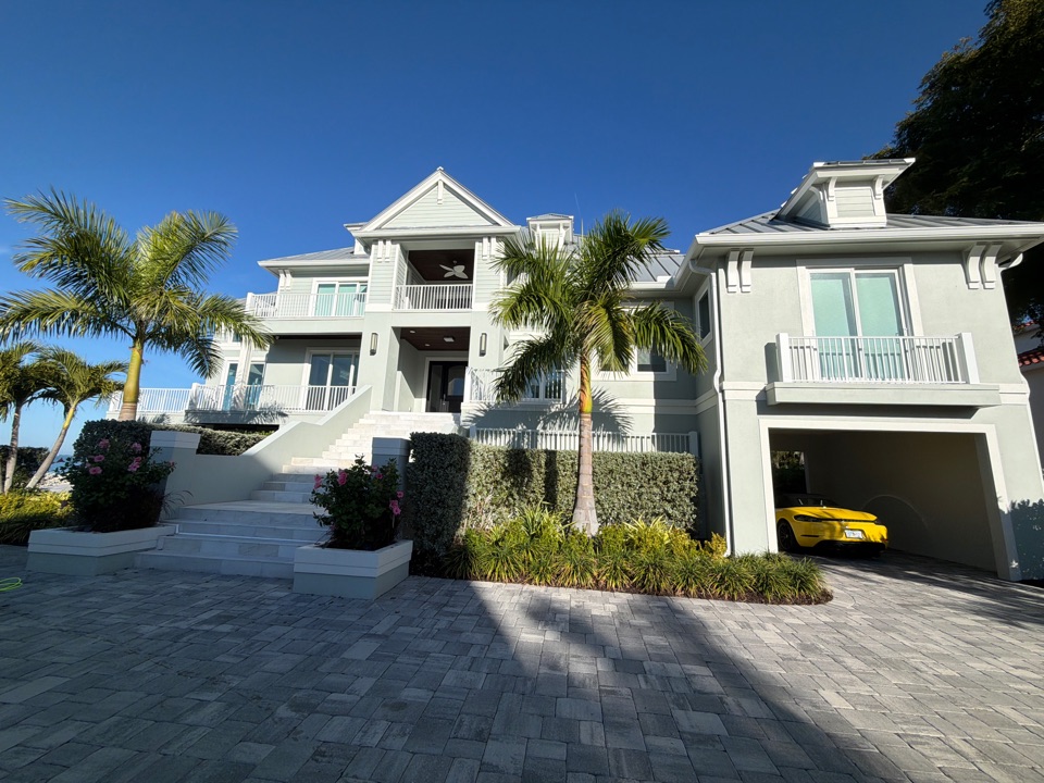 Sarasota, FL - Window cleaning 941-666-2226