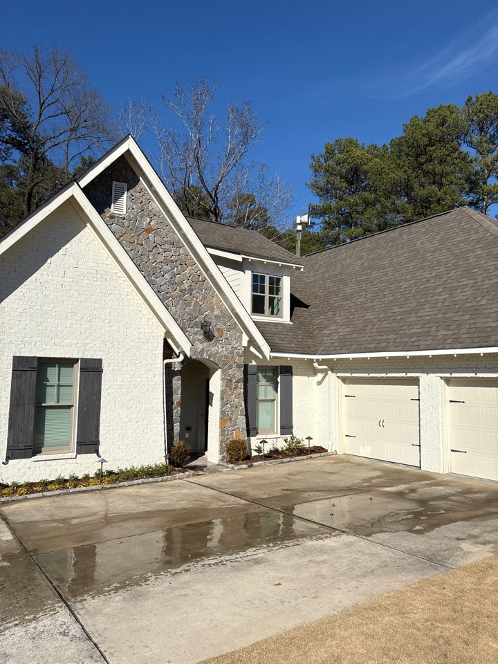 Birmingham, AL - Just did a house wash and cleaned the outside windows! 