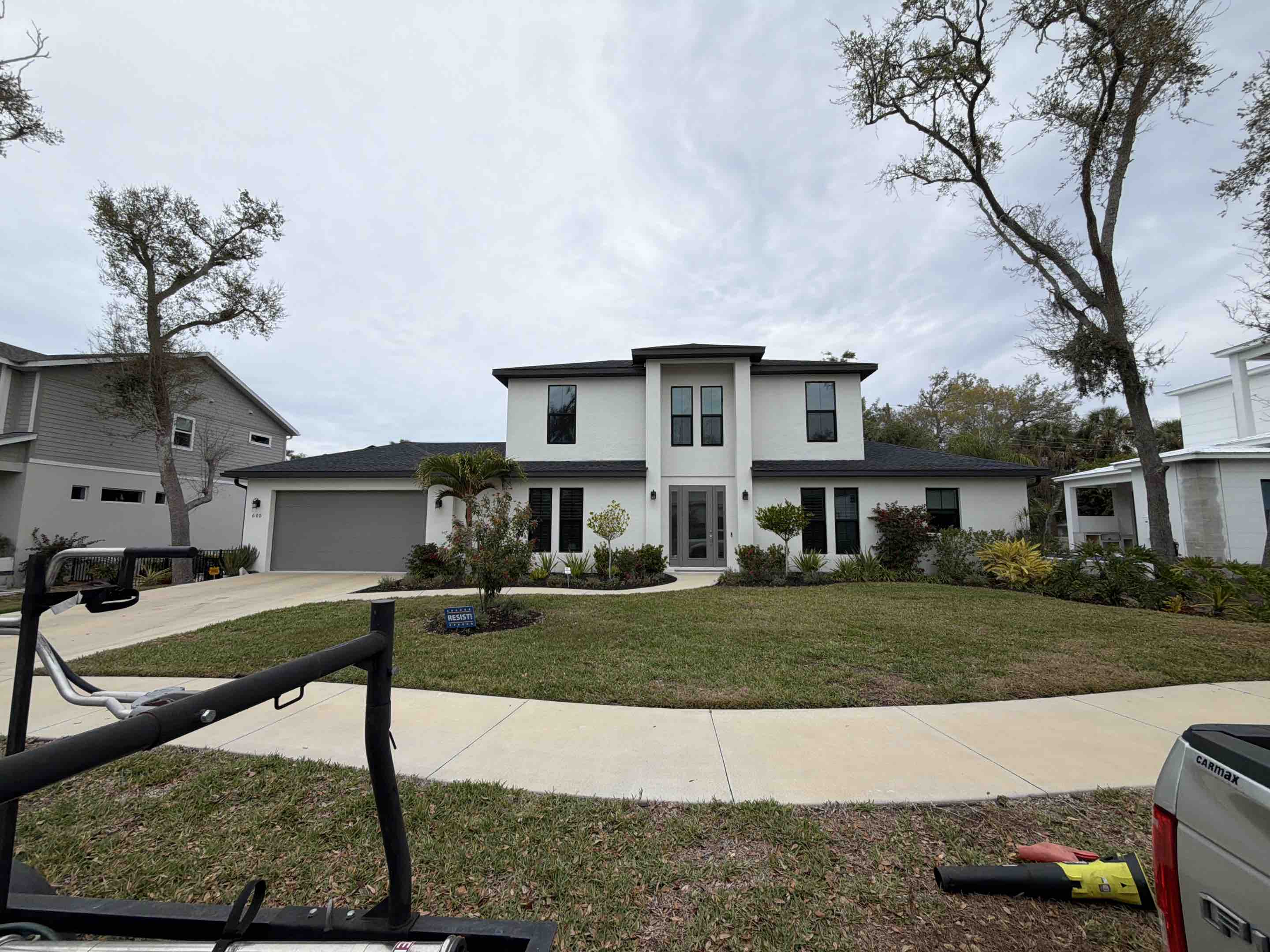 Sarasota, FL - Gutter cleaning 9416662226