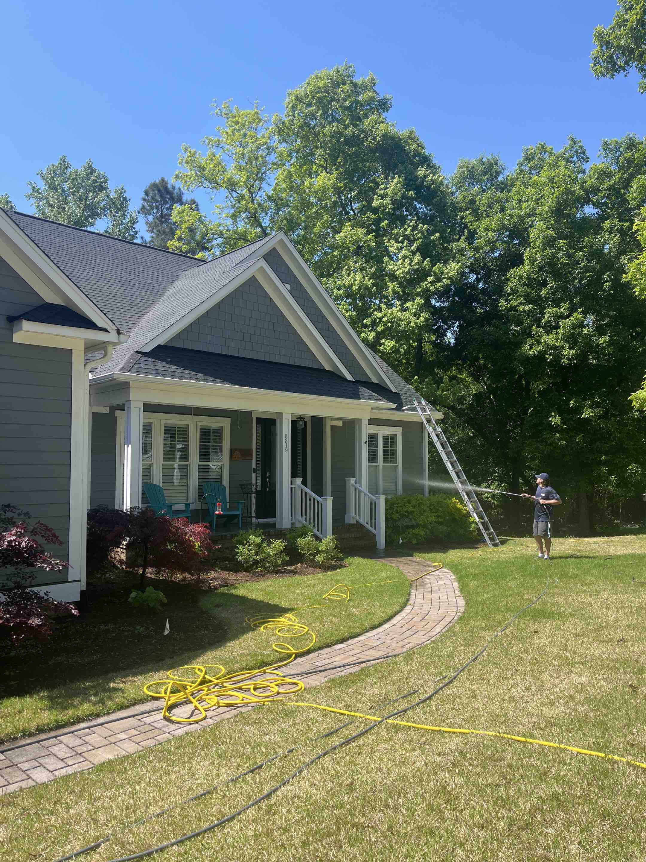 Wilmington, NC - Beautiful spring day for a total roof, house and window clean!