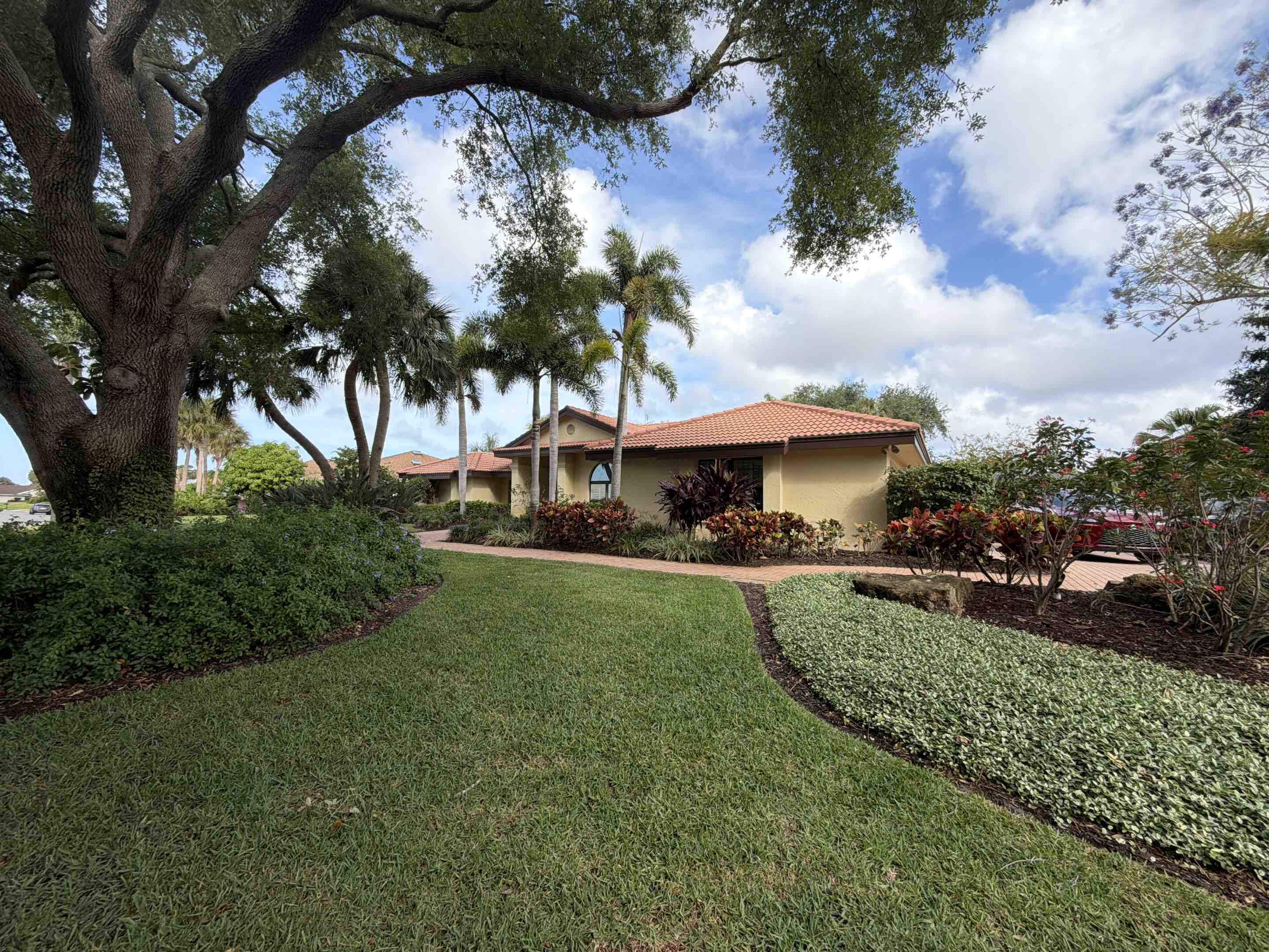 Sarasota, FL - Window cleaning 9416662226