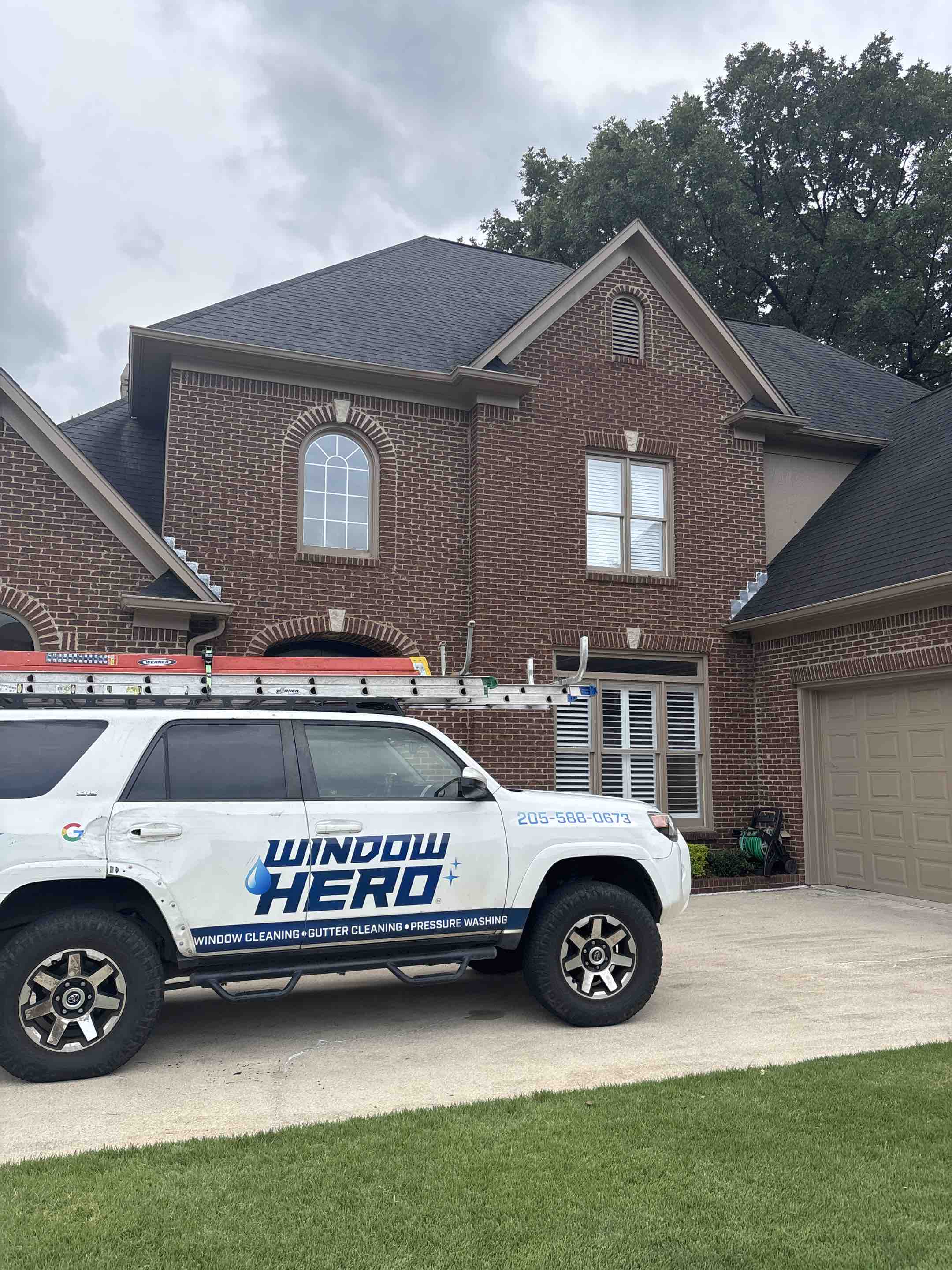 Birmingham, AL - Gutter Cleaning in Meadowbrook