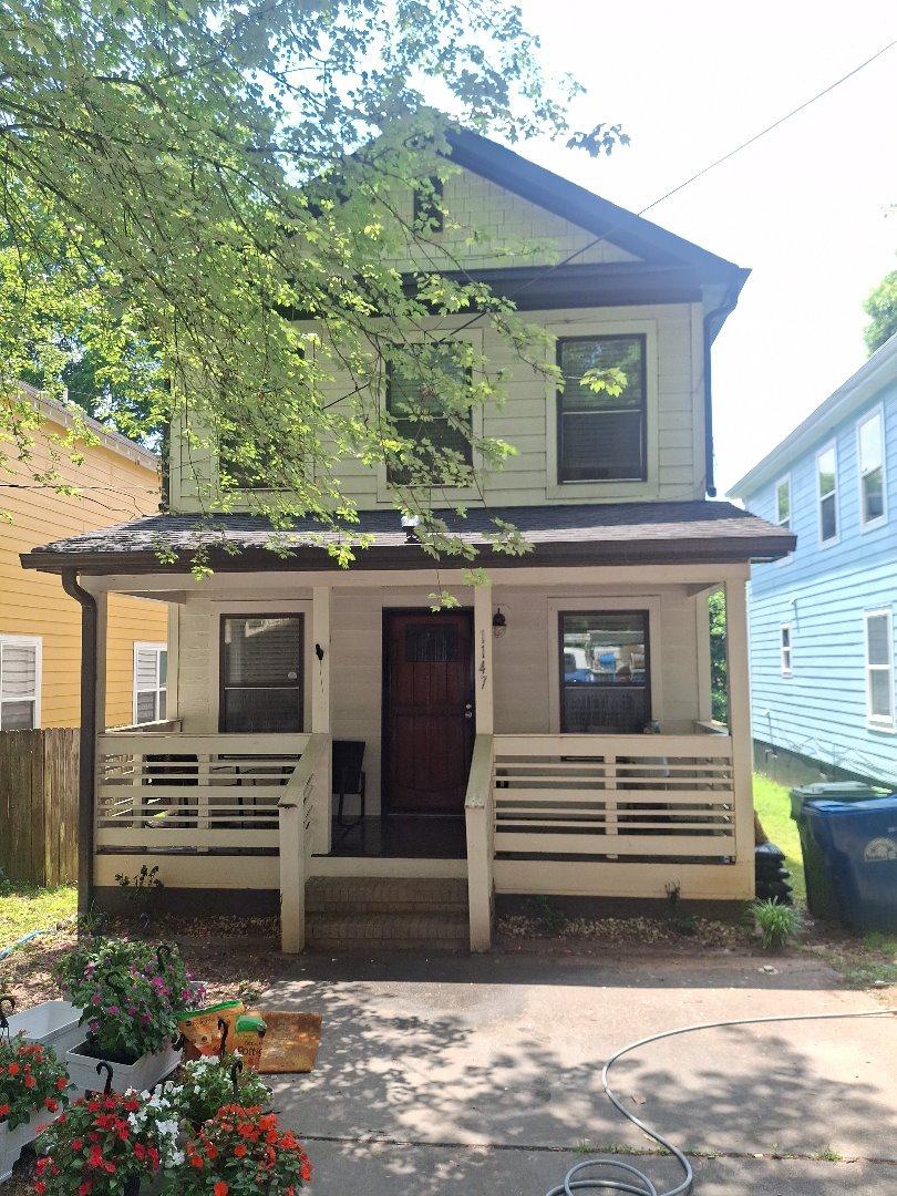 Atlanta, GA - Atlanta, GA - Full pressure wash on the front and back porch 