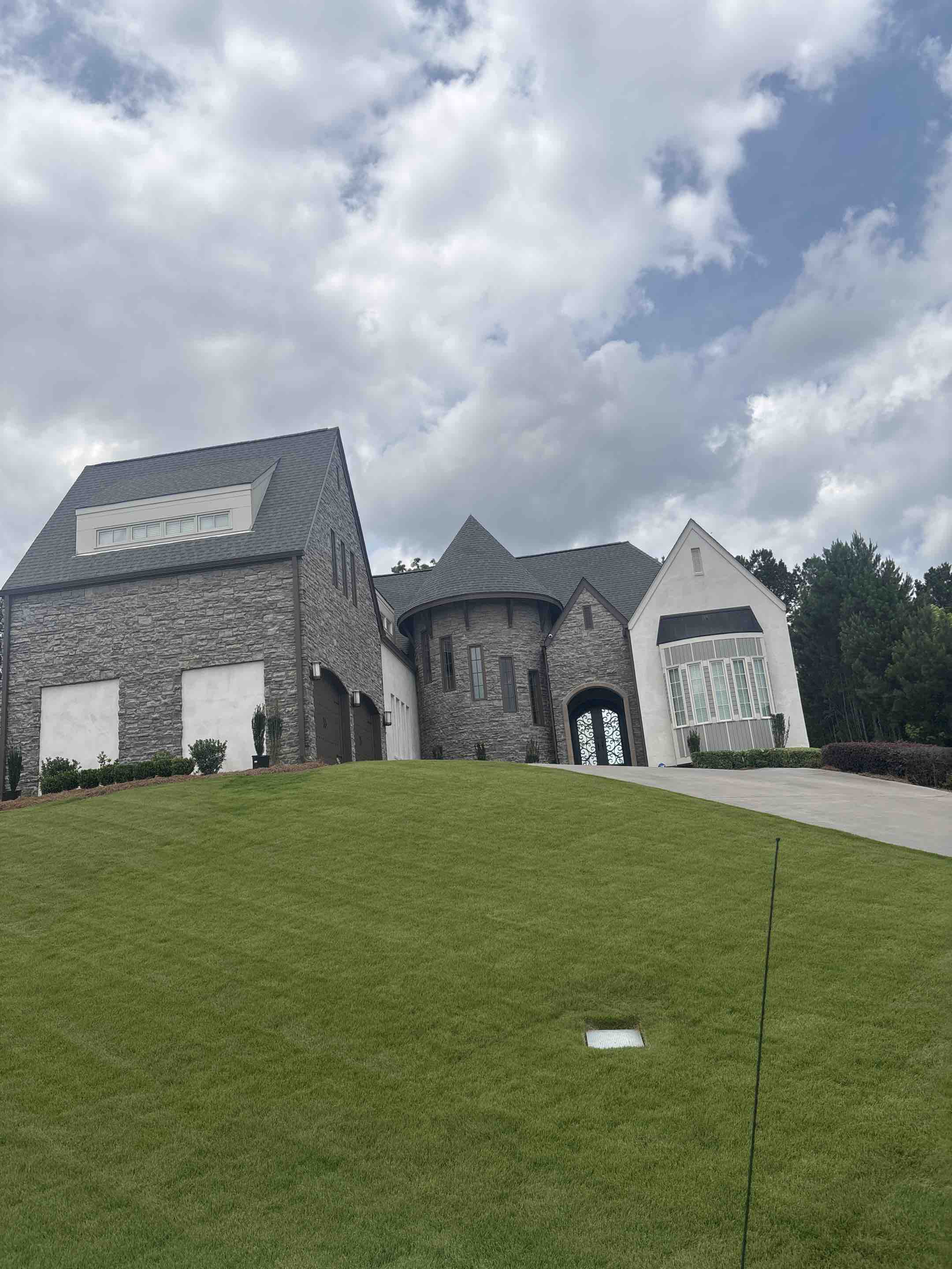 Birmingham, AL - House wash, back patio cleaning, exterior window, cleaning, driveway, pressure wash.