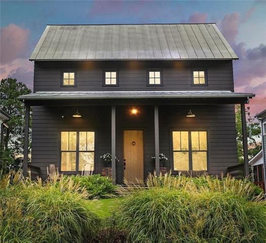 Atlanta, GA - We meticulously cleaned all interior and exterior windows, ensuring every nook and cranny sparkled. Our thorough approach left the home looking pristine and inviting.