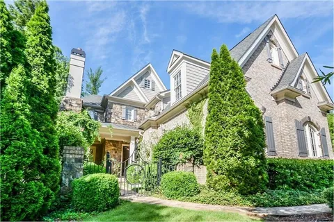 Atlanta, GA - We meticulously cleaned all interior and exterior windows, ensuring a spotless finish. Our team provided a special discount, enhancing the overall experience for the military veteran.