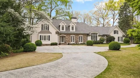 Atlanta, GA - We meticulously cleaned all exterior windows, pressure washed the driveway, gently cleaned the home's exterior, and thoroughly cleaned the gutters.