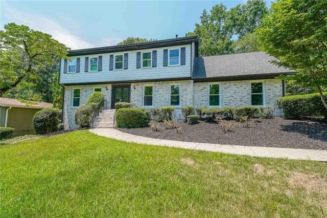 Atlanta, GA - I meticulously cleaned all interior and exterior windows, performed a thorough soft wash on the siding, cleaned the gutters, and pressure-washed the wooden deck, ensuring a sparkling clean and refreshed appearance.