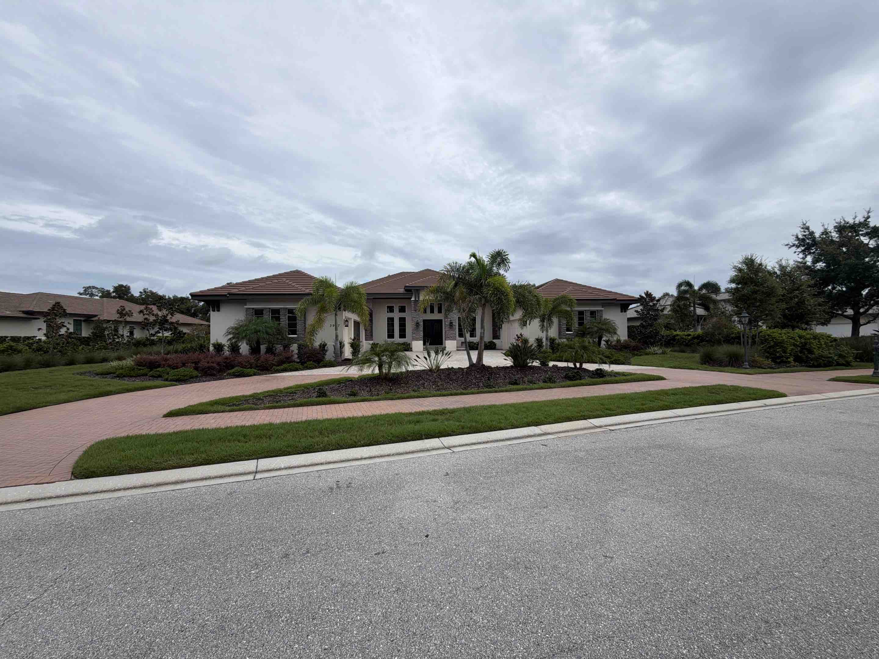 Sarasota, FL - Gutter  cleaning 9416662226